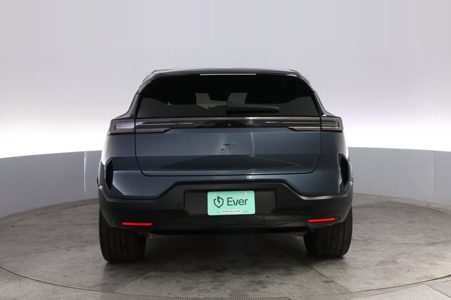 2025 Polestar 3 — photo 12 of 21