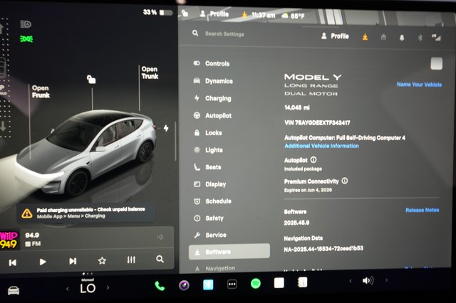 2026 Tesla Model Y — photo 5 of 21