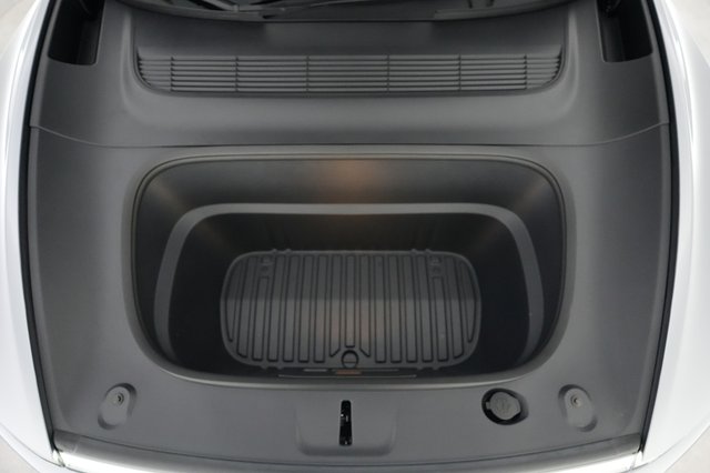 2026 Tesla Model Y — photo 20 of 21
