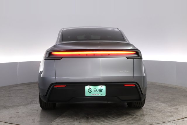 2026 Tesla Model Y — photo 12 of 21
