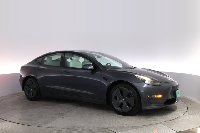 2022 Tesla Model 3 — photo 11 of 21
