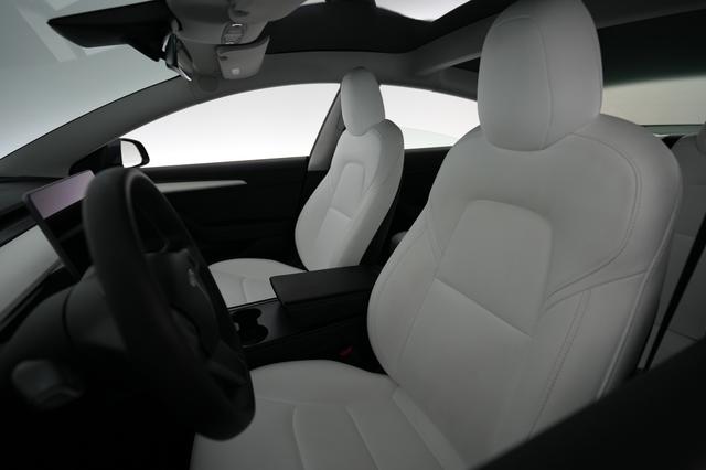 2022 Tesla Model 3 — photo 3 of 21