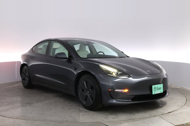 2022 Tesla Model 3 — photo 10 of 21