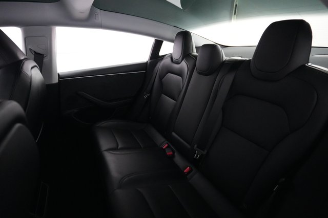 2025 Tesla Model 3 — photo 19 of 21