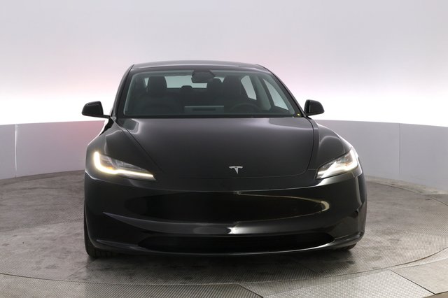 2025 Tesla Model 3 — photo 9 of 21