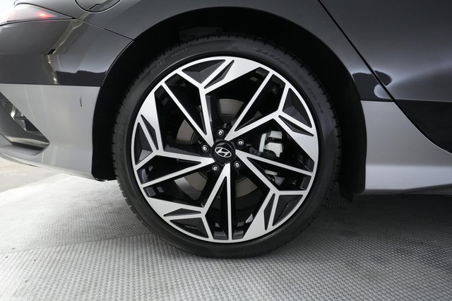 2024 Hyundai IONIQ 6 — photo 17 of 22