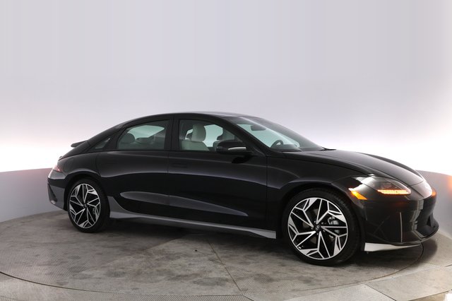 2024 Hyundai IONIQ 6 — photo 11 of 22