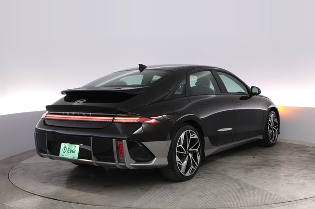 2024 Hyundai IONIQ 6 — photo 2 of 22