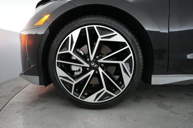 2024 Hyundai IONIQ 6 — photo 15 of 22