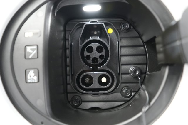 2024 Hyundai IONIQ 6 — photo 8 of 21