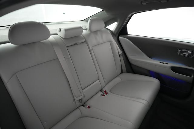 2024 Hyundai IONIQ 6 — photo 4 of 21