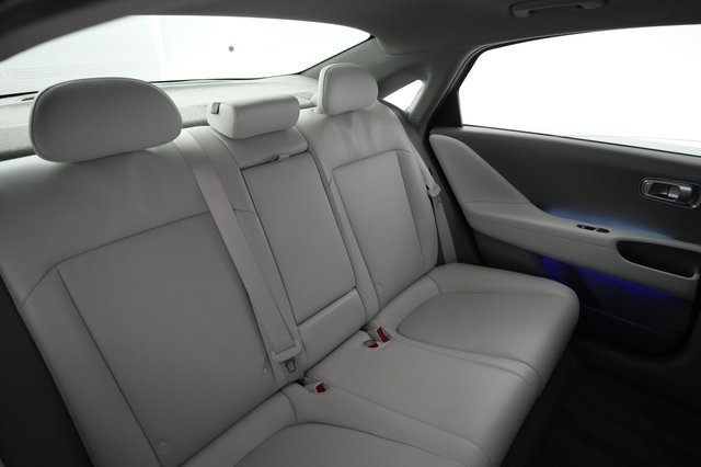 2024 Hyundai IONIQ 6 — photo 4 of 21