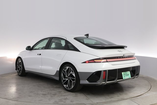 2024 Hyundai IONIQ 6 — photo 13 of 21