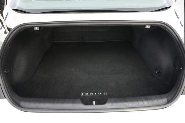 2024 Hyundai IONIQ 6 — photo 6 of 21