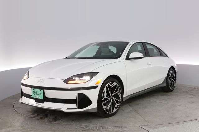 2024 Hyundai IONIQ 6 — VIN KMHM34AA3RA070411