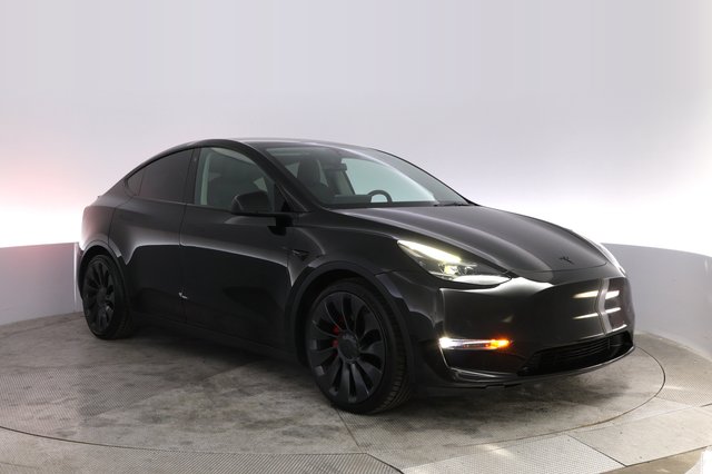 2022 Tesla Model Y — photo 10 of 21