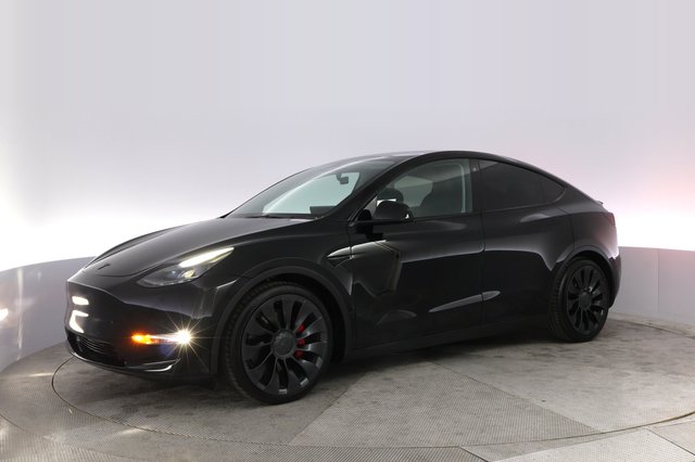 2022 Tesla Model Y — photo 14 of 21