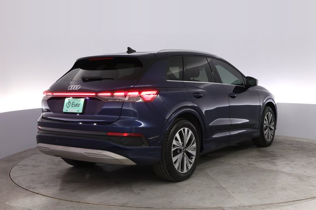 2023 Audi Q4 e-tron — photo 2 of 20