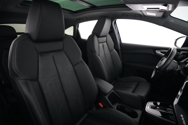 2024 Audi Q4 Sportback e-tron — photo 18 of 20