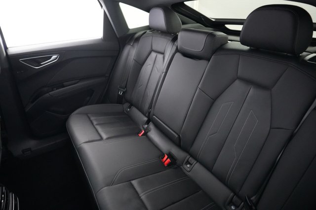 2024 Audi Q4 Sportback e-tron — photo 19 of 20