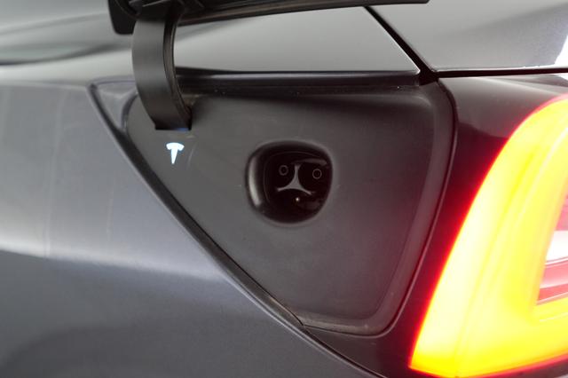 2022 Tesla Model 3 — photo 8 of 22