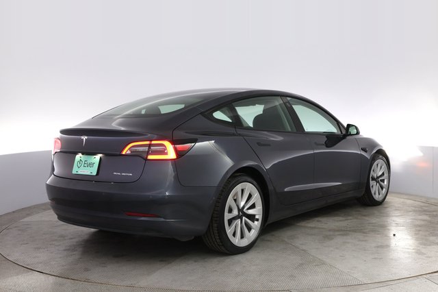 2022 Tesla Model 3 — photo 2 of 22