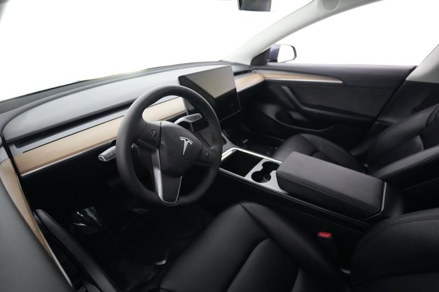2022 Tesla Model 3 — photo 18 of 22