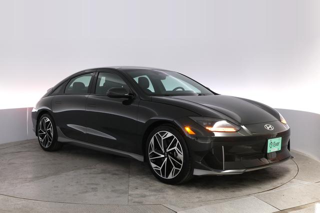 2023 Hyundai IONIQ 6 — photo 10 of 21