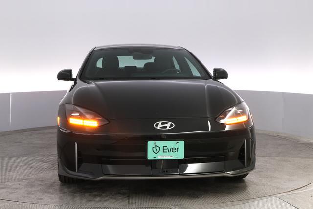 2023 Hyundai IONIQ 6 — photo 9 of 21
