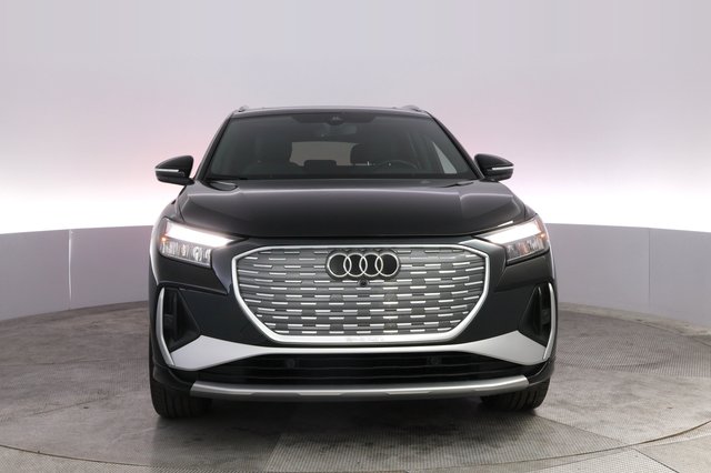 2023 Audi Q4 e-tron — photo 9 of 20