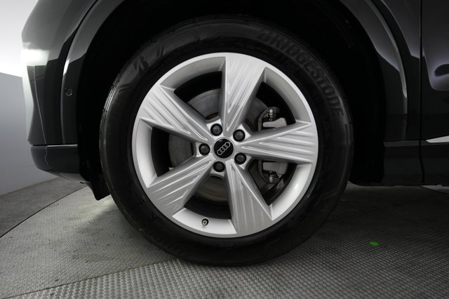 2023 Audi Q4 e-tron — photo 15 of 20