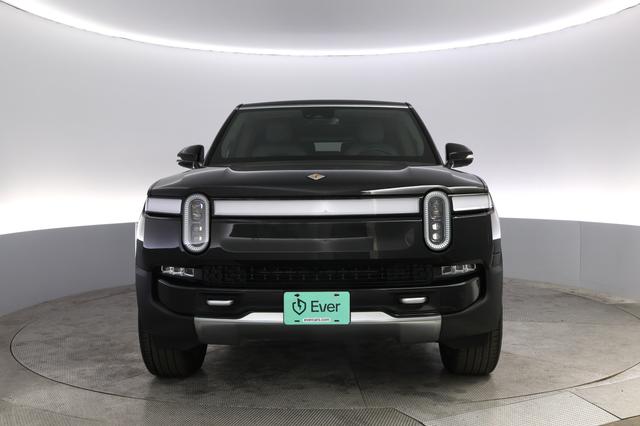 2024 Rivian R1S