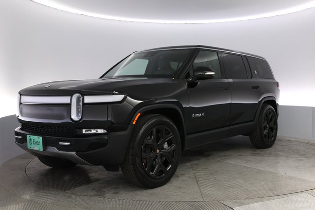 2024 Rivian R1S — VIN 7PDSGCBA6RN025196