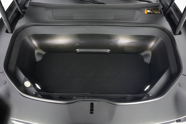 2024 Rivian R1S — photo 21 of 22