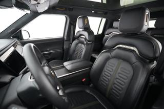 2024 Rivian R1S — photo 3 of 22