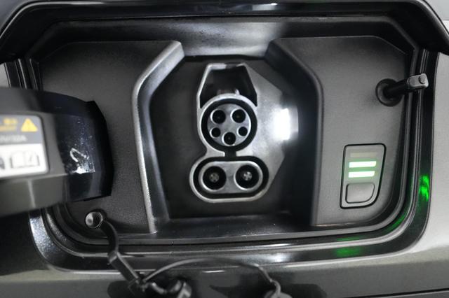 2024 Kia Niro EV — photo 8 of 24