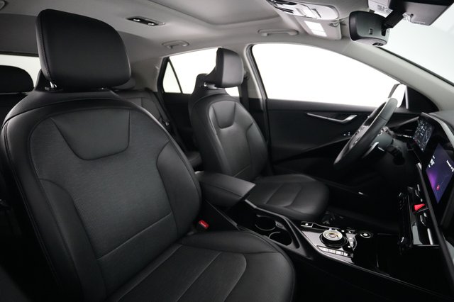 2024 Kia Niro EV — photo 18 of 24