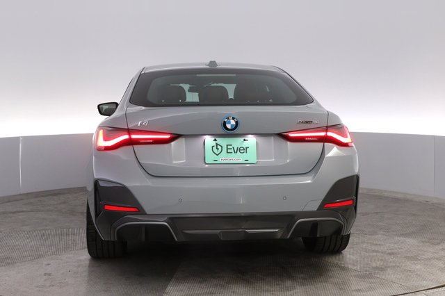 2022 BMW i4 — photo 12 of 20