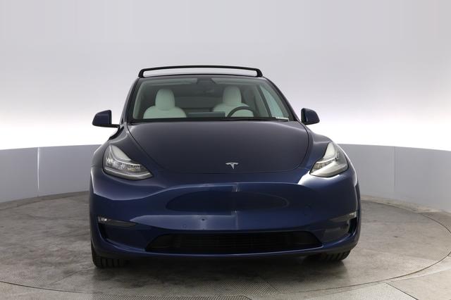 2022 Tesla Model Y — photo 9 of 22