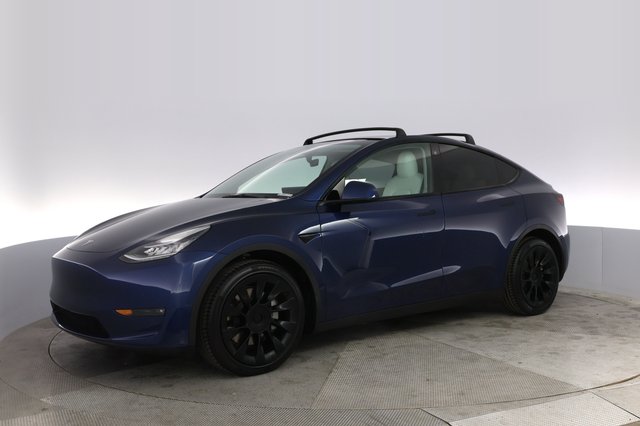 2022 Tesla Model Y — photo 14 of 22