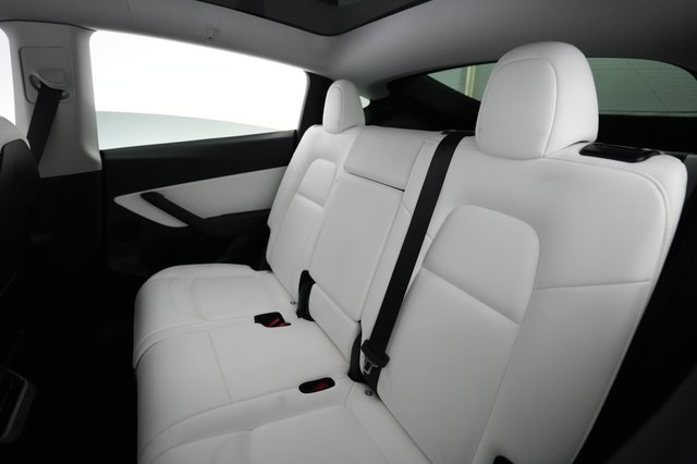 2022 Tesla Model Y — photo 19 of 22