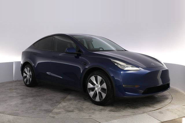 2022 Tesla Model Y — photo 10 of 24