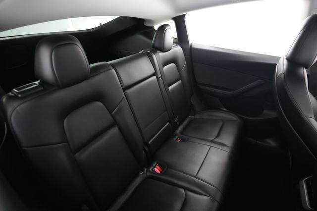 2022 Tesla Model Y — photo 4 of 24