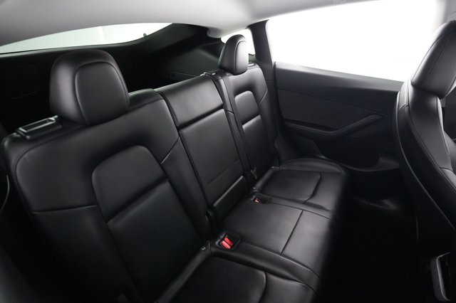2022 Tesla Model Y — photo 4 of 24