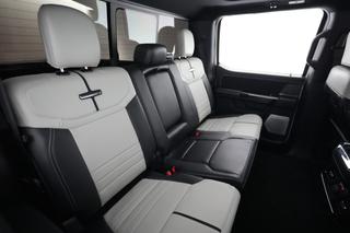 2022 Ford F-150 Lightning — photo 4 of 17