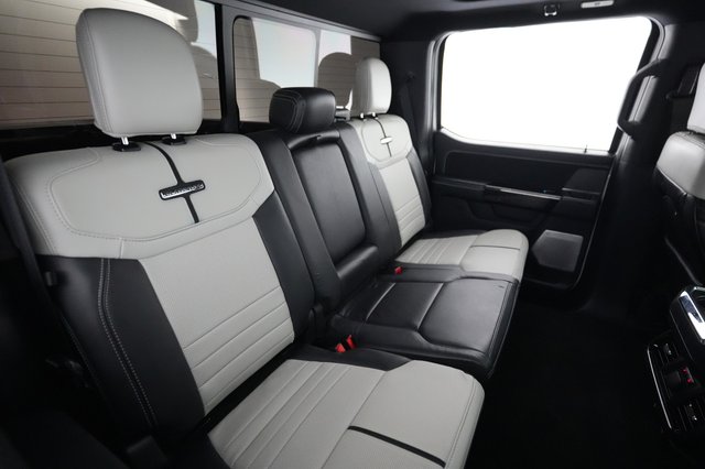 2022 Ford F-150 Lightning — photo 4 of 17