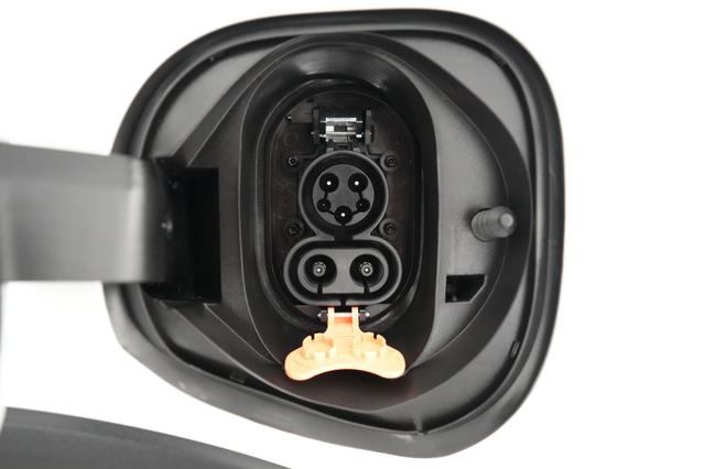 2023 Chevrolet Bolt EUV — photo 8 of 21