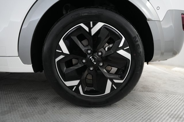 2023 Kia Niro EV — photo 7 of 22