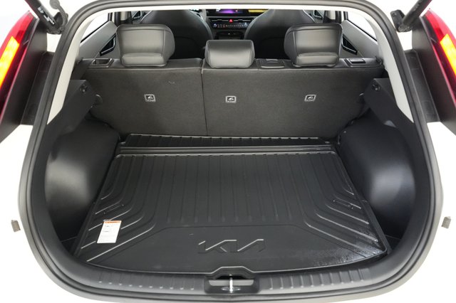 2023 Kia Niro EV — photo 6 of 22