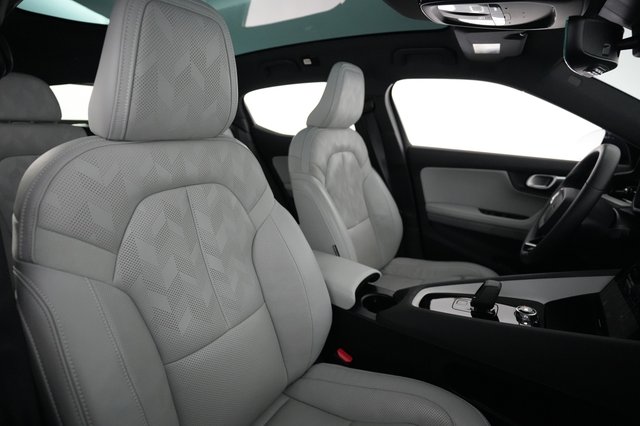 2024 Polestar 2 — photo 18 of 21